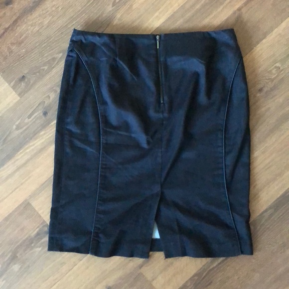 Pencil skirt size 8 - Picture 4 of 6